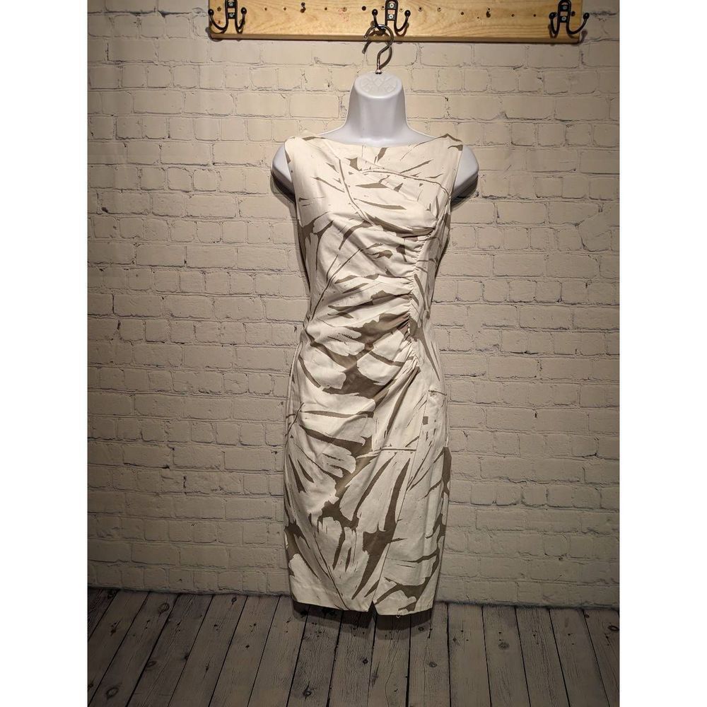 London Times sleeveless fitted mididress 12